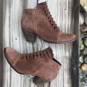 Free People Loveland brown booties